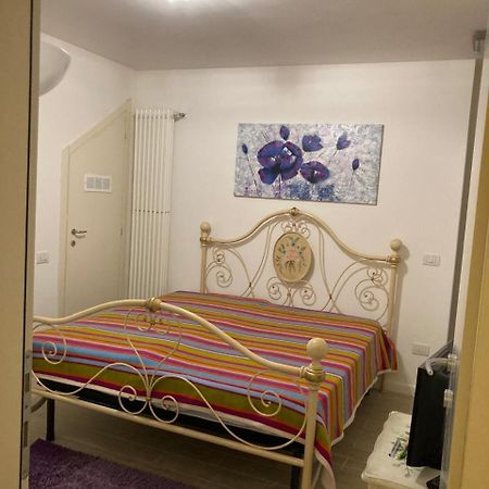 莱诺Casa Flora公寓 外观 照片