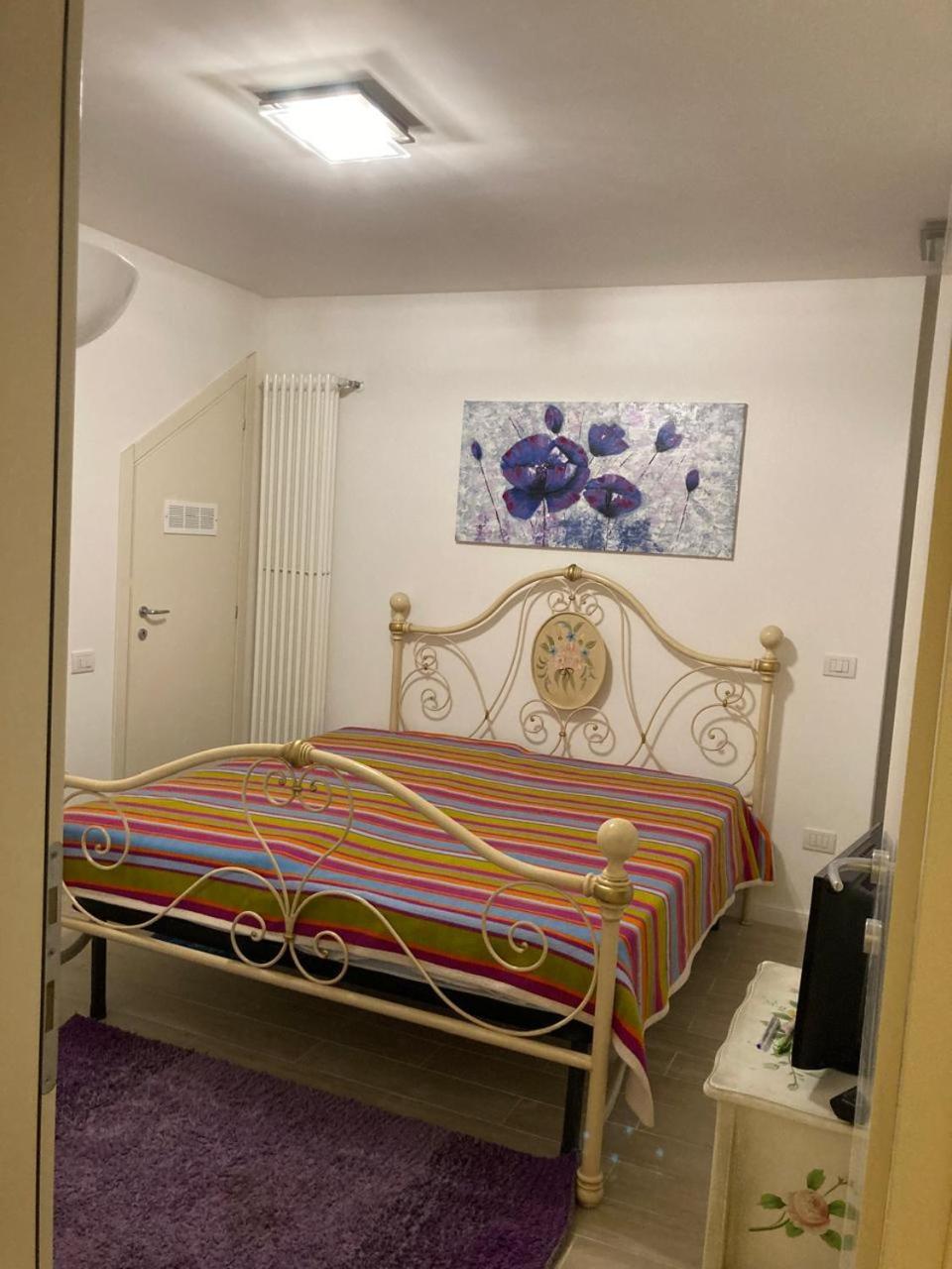 莱诺Casa Flora公寓 外观 照片